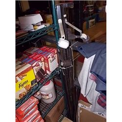 ADJUSTABLE ROLLER FRAME - BROWN