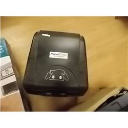 AUTOMATIC PAPER TOWEL DISPENSER