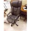 Image 1 : EXECUTIVE OFFICE CHAIR - SOME ARM WEAR