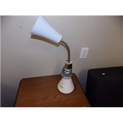 GOOSE NECK TABLE LAMP