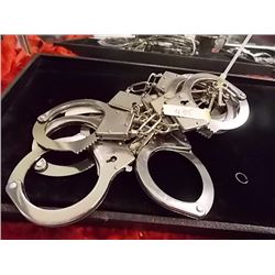 NEW HANDCUFFS WITH KEYS - 5 SETS TTL