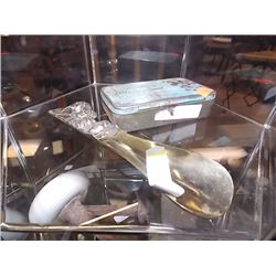 VINTAGE TIME & SHOE HORN