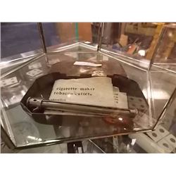 VINTAGE CIGARETTE MAKER WITH TIN