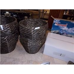 WICKER PLANTERS - 2