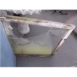 VINTAGE WOOD WINDOW - AS-IS