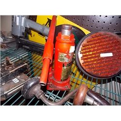 BOTTLE JACK WITH HANDLE