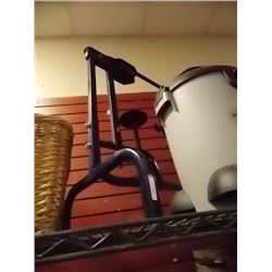 HEAVY DUTY BOTTLE CORKER