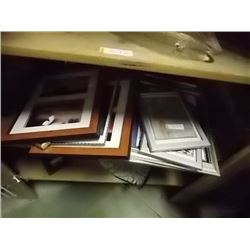 BOX OF ASSORTED PICTURE FRAMES
