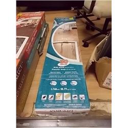 LAMINATE FLOORING WITH FOAM BACKING - 2 BOXES X ~18.79SQFT - SANTA FE - STR