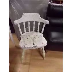 VINTAGE WOOD ARM CHAIR