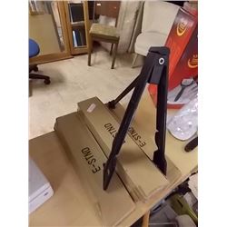 NEW E-STAND TRIPODS - 5 TTL