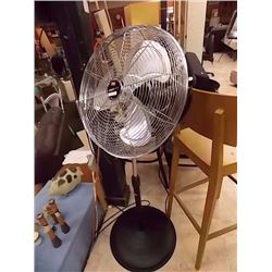 UBER HAUS PRO FLOOR FAN