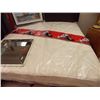 Image 1 : KING MATTRESS - STORE DISPLAY UNIT - MONTERAY FIRM