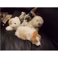 LOT OF STUFFIES