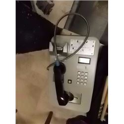 CREDIT CARD PAY PHONE - NO KEYS