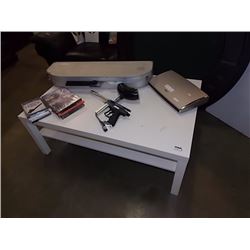 LARGE WHITE COFFEE TABLE