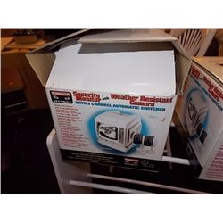 SECURTY CAMERA KIT WITH MONITOR - NEW INDOOR/OUT DOOR