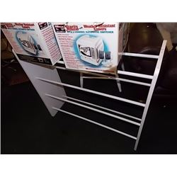 BLANKET HANGER STAND