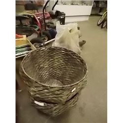 WICKER PLANTERS - 2