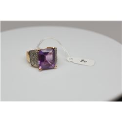 Amethyst & Diamond Ring - 14.2 x 12.2 x 7.6mm Amethyst Approx 9.25 ct, 32 Round Diamonds Approx .32 