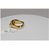 Image 8 : Moonstone Cabochon Ring - 7 x 9mm, 18K Yellow Gold, 17 grams