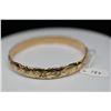 Image 1 : 14K Gold Hawaiian Bangle Bracelet 9.5mm, Embossed Leaf & Floral Motifs, 32.9 g
