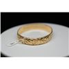 Image 7 : 14K Gold & Black Enamel Hawaiian Bangle Bracelet 11.5mm, Embossed Floral Motifs, "Kuuipo" in Black E