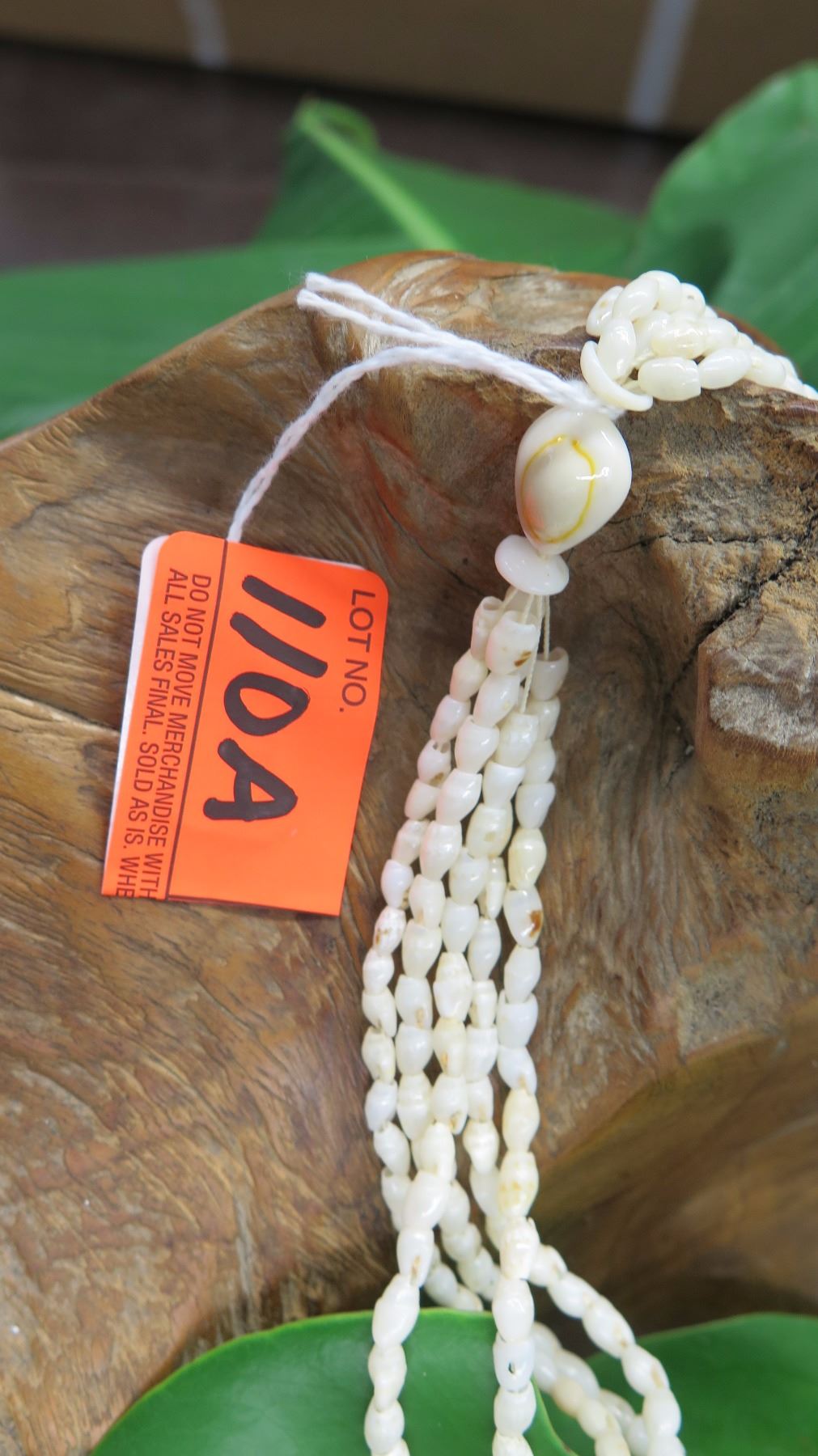 Niihau Shell Lei - 5 Strands, 36