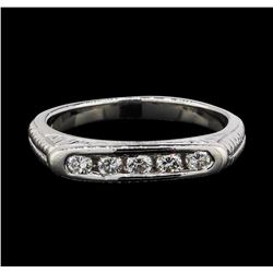 Platinum 0.30ctw Diamond Engraved Scroll Design Ring