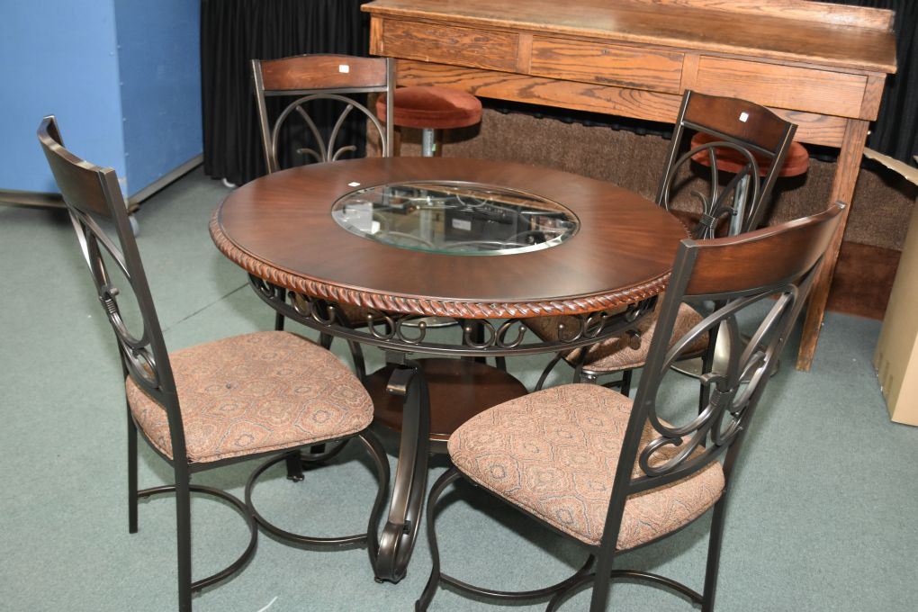 Wrought Iron Dining Room Chairs : Scrolled Metal Accents Set Of 4