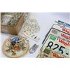 Image 2 : TRAY OF CHANDELIER PENDANTS AND PINS AND LICENCE PLATES