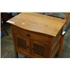 Image 1 : VINTAGE OAK 2-DOOR WASH STAND