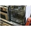 Image 2 : MAYTAG STAINLESS FRONT BUILT IN DISHWASHER WORKING