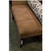 Image 1 : VINTAGE FOOTSTOOL