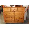 Image 2 : TALL PINE 9-DRAWER DRESSER