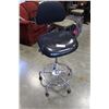 Image 1 : BLACK SWIVEL CHAIR