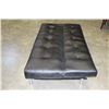 Image 2 : BLACK LEATHER CLICK CLACK SOFA