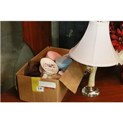 SMALL STONE BASE TABLE LAMP AND FLORAL AND BOX OF VANITY ITEMS