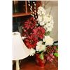 Image 2 : SMALL STONE BASE TABLE LAMP AND FLORAL AND BOX OF VANITY ITEMS
