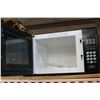 Image 2 : RCA AND EMERSON MICROWAVES