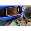 Image 2 : TOTE OF WICKER BASKETS