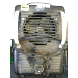 DELONGHY SPACE HEATER