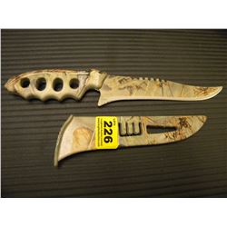 BROWN CAMO HUNTING KNIFE WITH HARD CASE