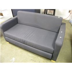 GREY CLOTH LOVE SEAT
