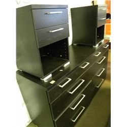 BLACK 10 DRAWER DRESSER WITH 2 MATCHING 2 DRAWER NIGHTSTANDS