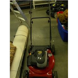 YARD MACHINE 21" GAS LAWN MOWER (NO BAG)