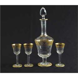 ST. LOUIS LIQUOR SET