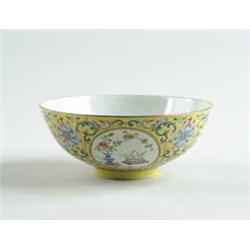 DECORATED YELLOW GROUND FOOTED ORIENTAL BOWL