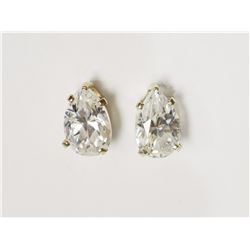 #38-10KT YELLOW GOLD CUBIC ZIRCONIA STUD