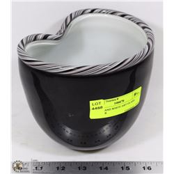 BLACK AND WHITE ART GLASS PLANTER